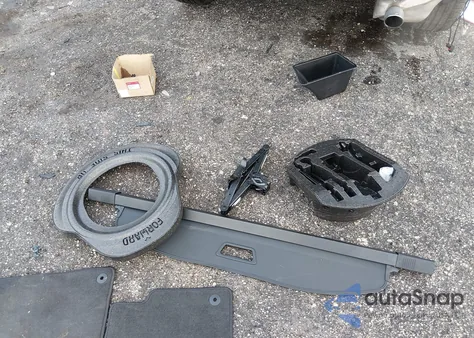 2021 Jeep Grand Cherokee Laredo X 4X2 z USA, uszkodzony, nr VIN 1C4RJEAG6MC812792